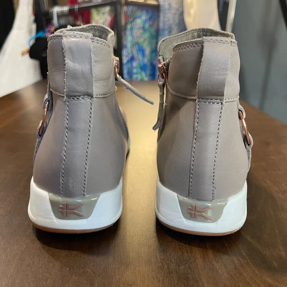KURU Cloud‎ Tempo Leather Ankle Bootie Women's Size 9.5  Water Resistant Taupe